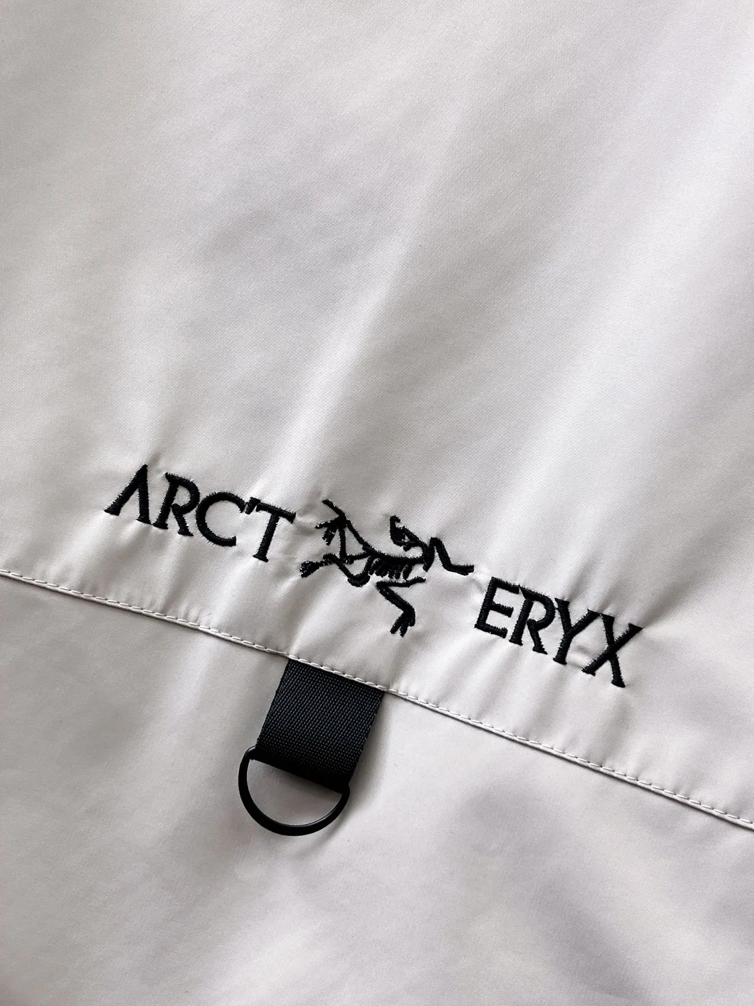 Same Style， ， 2026 New Arrival ， Original Premium Breathable ， ， ， Quality。 ， Sizes：M～3XL，
